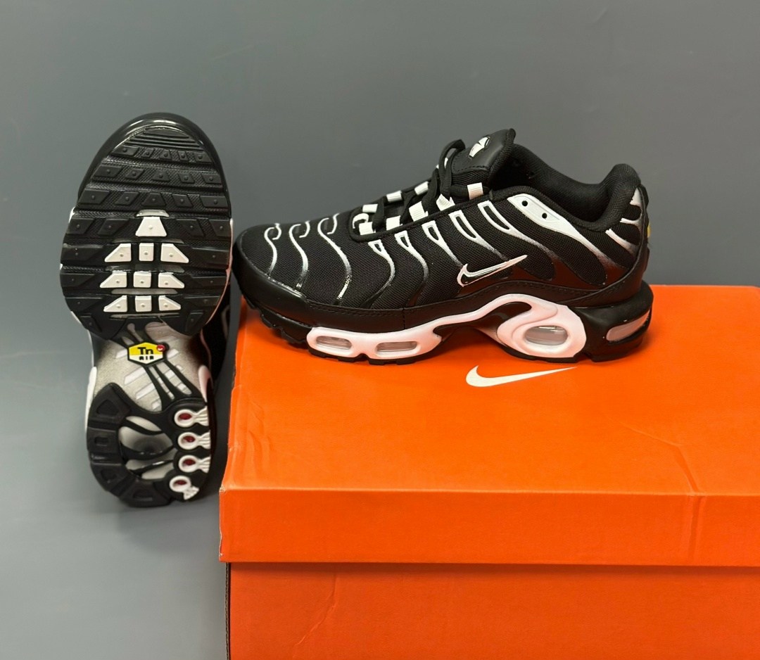 nike air max plus tn,кроссовки nike air max tn plus,nike air max plus tn black,nike air max plus,кроссовки nike air max tn plus ultra белые с серым