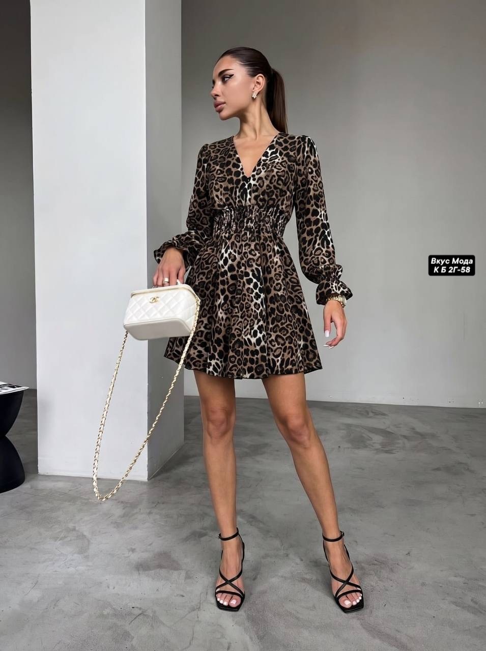 платье с леопардовым принтом,леопардовое платье,женское мини-платье с леопардовым принтом,платье женское,женское стильное платье на запах с леопардовым принтом