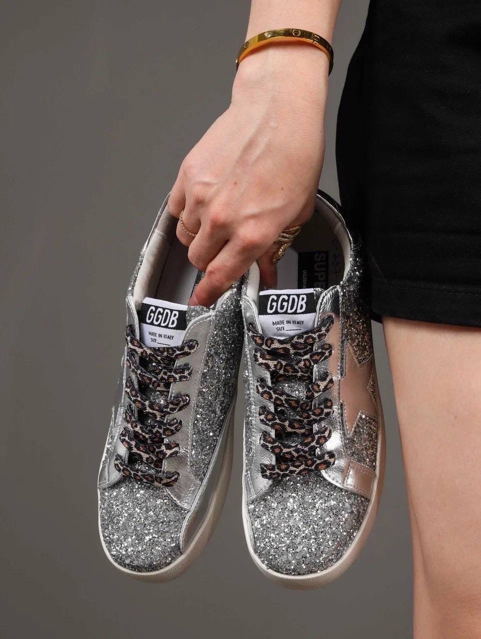 ,golden goose кеды super-star с блестками серебристый,golden goose superstar silver glitter sneakers,кеды golden goose superstar серебряные,golden goose кеды glitter