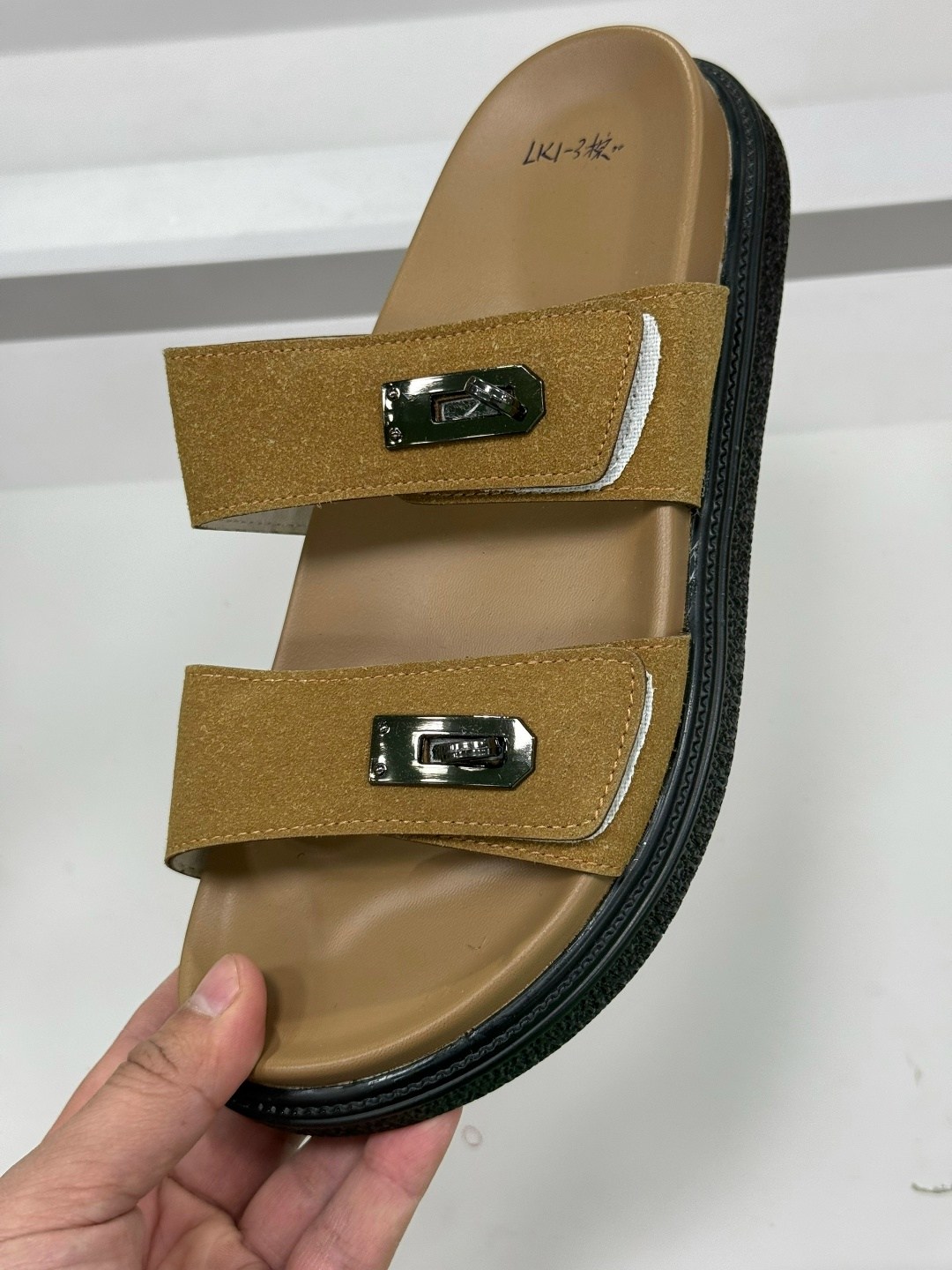 ,женские шлепанцы,сандалии с пряжкой,женские сандалии,женские шлепки