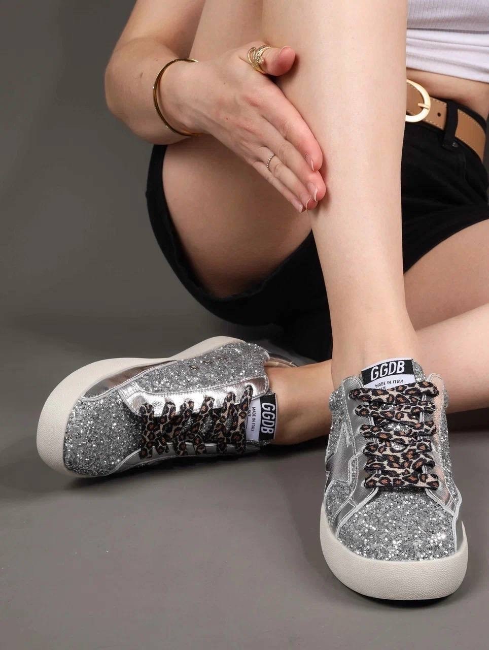 ,golden goose кеды super-star с блестками серебристый,golden goose superstar silver glitter sneakers,кеды golden goose superstar серебряные,golden goose кеды glitter