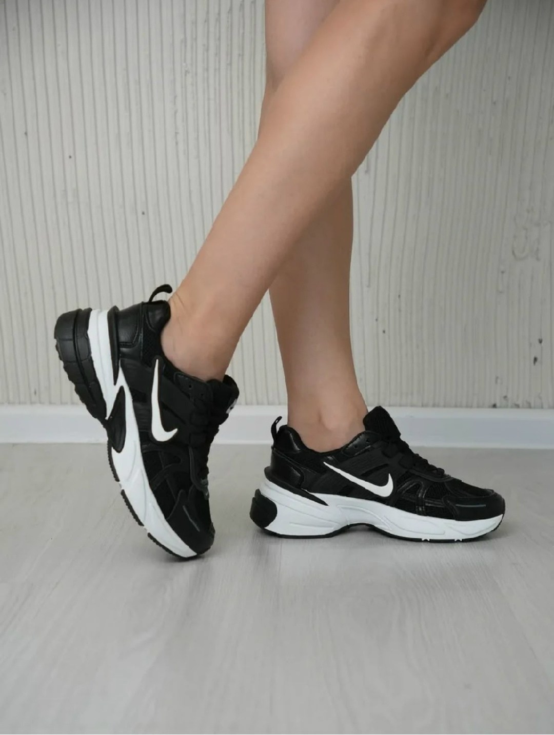 кроссовки nike,кроссовки найк женские черные на белой подошве,кроссовки,женские кроссовки nike,женские кроссовки