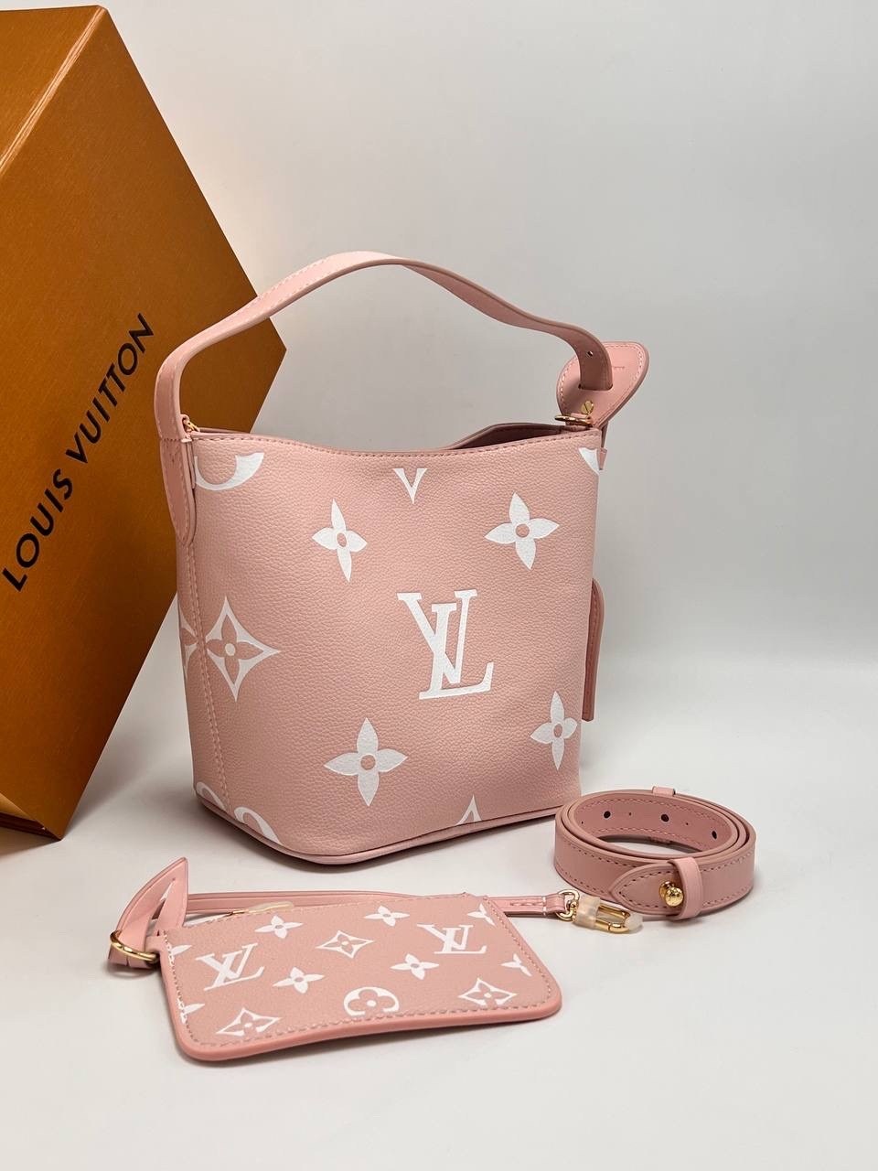 louis vuitton сумка,сумка женская louis vuitton,сумка луи виттон женская черная,брендовые сумочки,louis vuitton сумка на плечо