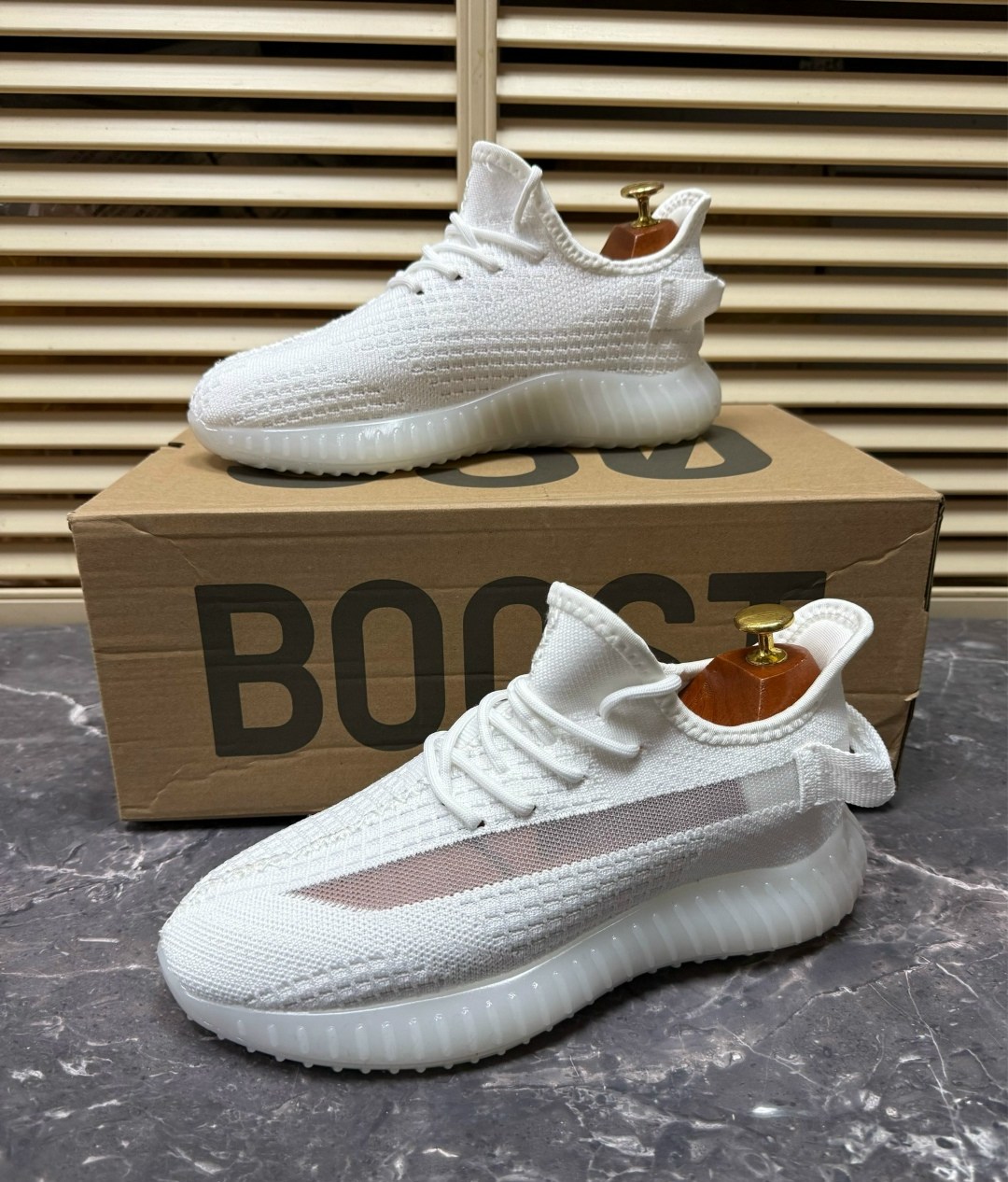 кроссовки adidas yeezy boost 350,кроссовки adidas yeezy boost,кроссовки adidas yeezy 350 boost v2 triple white,кроссовки адидас изи белые,кроссовки