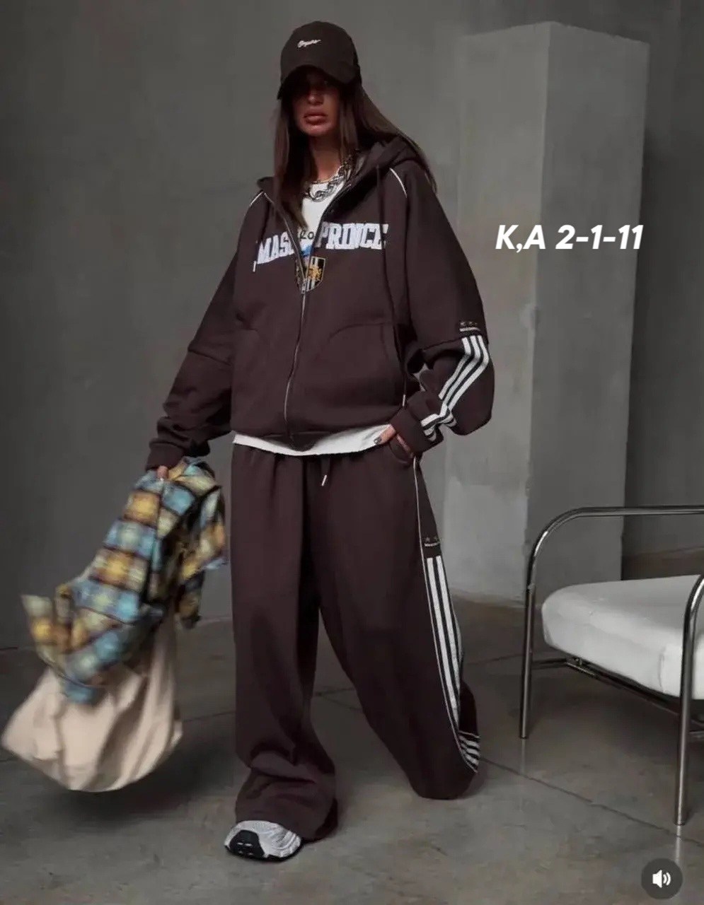 женские спортивные костюмы,спортивные костюмы,оранжевый костюм,оранжевые спортивные костюмы,спортивный костюм для женщин