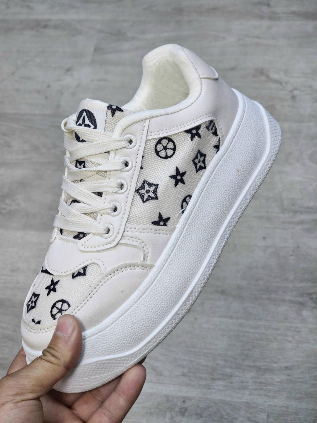 кроссовки женские,,кроссовки повседневные,кроссовки облегченные,кеды кроссовки