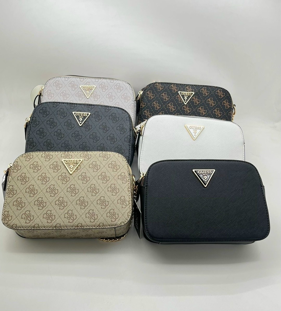 женская сумка guess,guess сумка на плечо,сумка guess,сумка через плечо guess,guess сумка на плечо кросс-боди