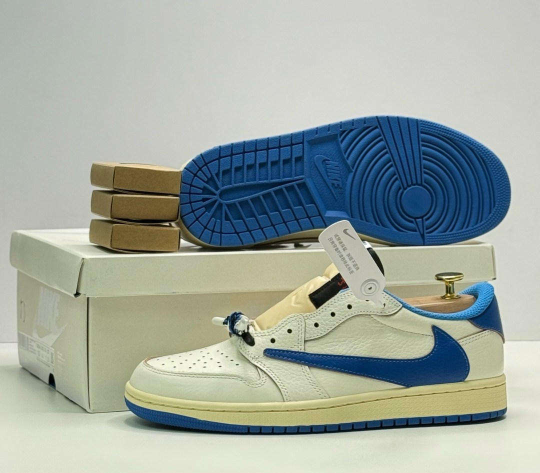 nike air jordan 1 low travis scott,air jordan 1 low travis scott,nike air jordan 1 low x travis scott,кроссовки air jordan 1 low travis scott,nike air jordan 1 low