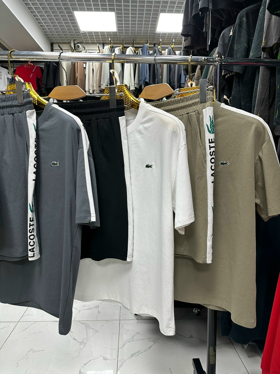 мужские спортивные костюмы,спортивные костюм,мужские летние костюмы,мужские комплекты