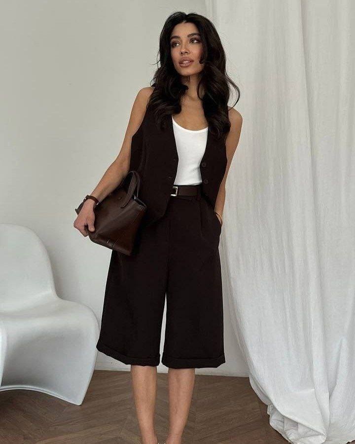 женские жилеты,жилетка женская костюмная,жилет классический костюмный шорты вероника,женский костюмный жилет,женский жилет классический