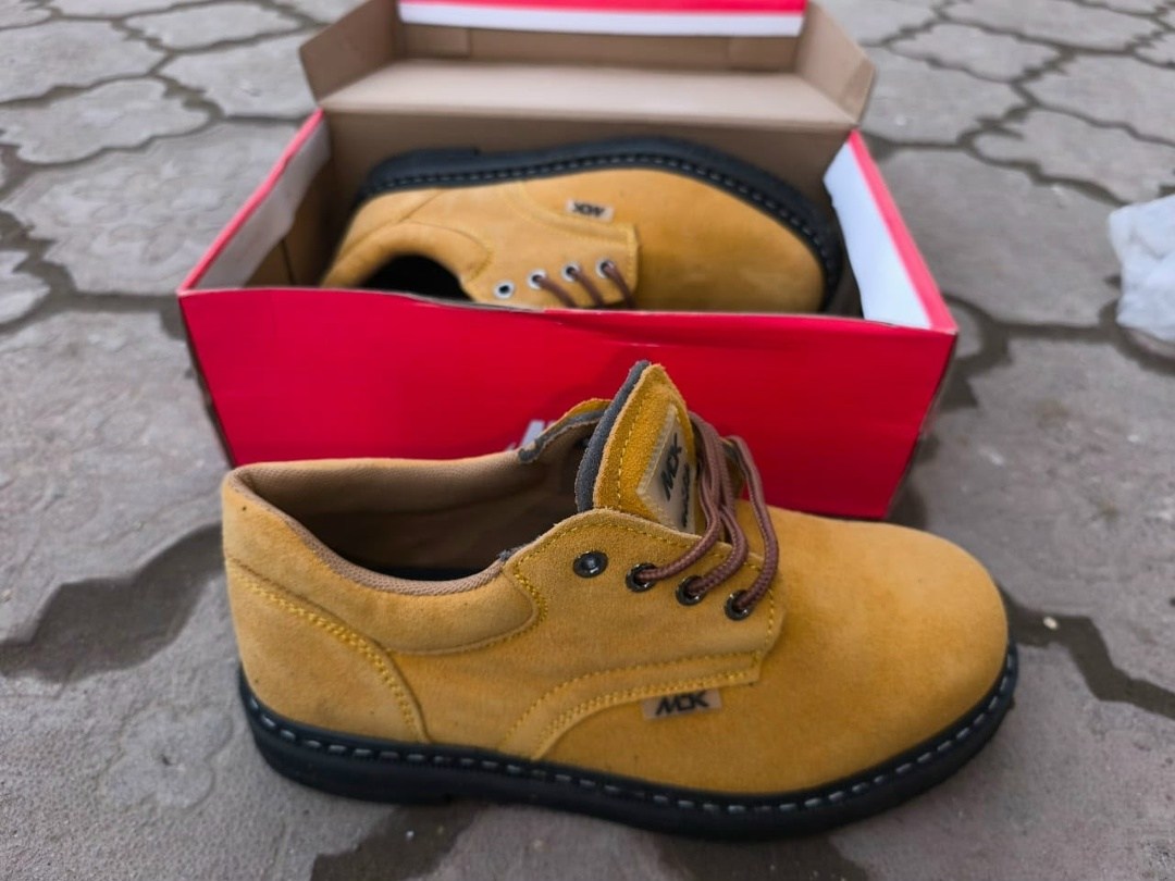 ,мужская ,мужские ботинки,обуви,ботинка