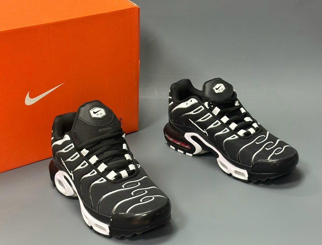 nike air max plus tn,кроссовки nike air max tn plus,nike air max plus tn black,nike air max plus,кроссовки nike air max tn plus ultra белые с серым