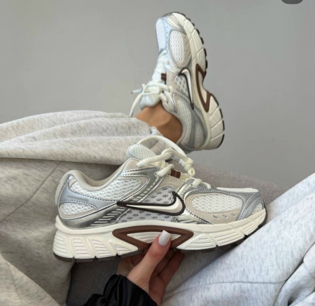 кроссовки nike,женские кроссовки nike,женские кроссовки nike v5 rnr white/brown,,кроссовки беговые женские nike hq7901-102