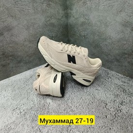 Кроссовки