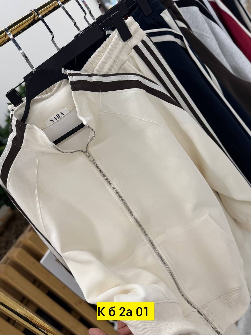 толстовка женская,спортивные женские костюмы,женский костюм,толстовка для женщин,стильные костюмы