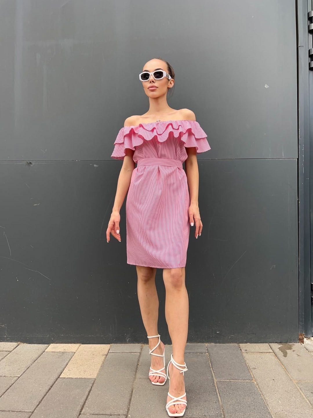 платье женское летнее с открытыми плечами,платье летнее,платье женское летнее с воланами,летние платья с оборками,платье с оборками