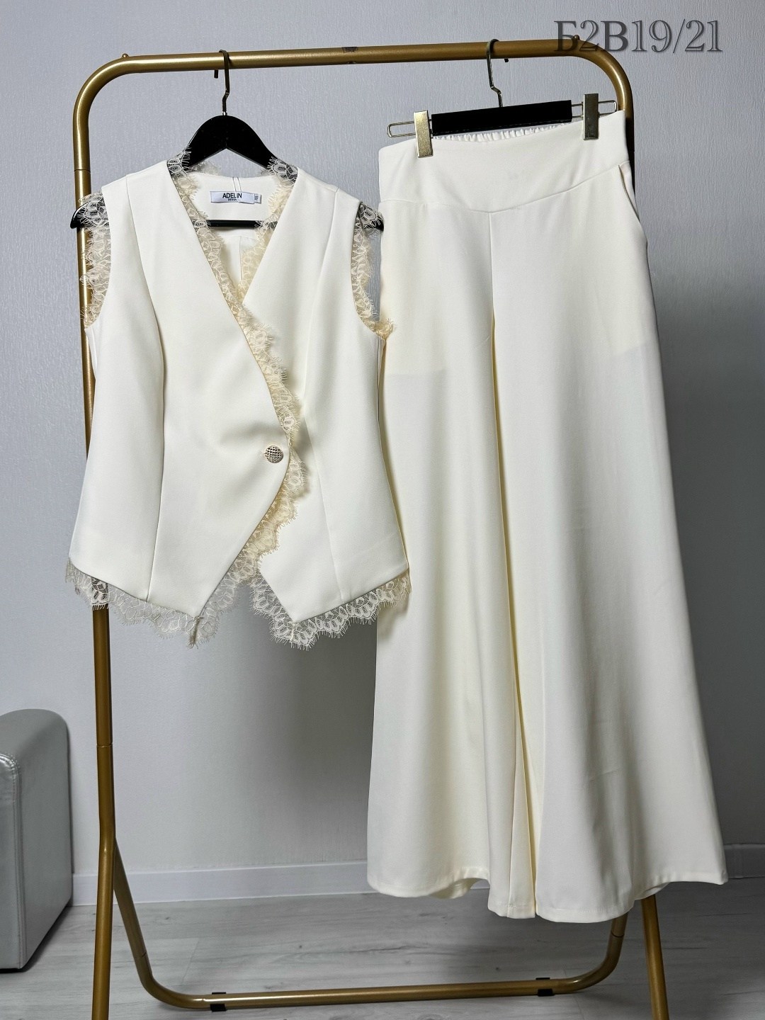 брючный комплект,бежевый костюм,женские брючные костюмы,костюм с брюками,брючные костюмы для женщин стильные