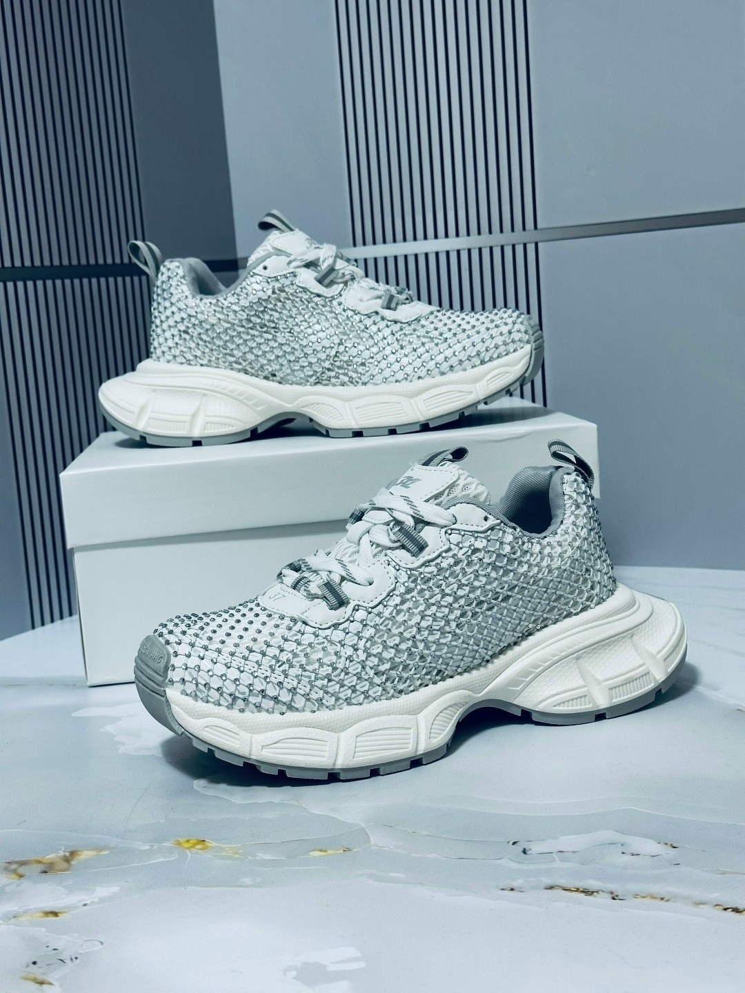 женские кроссовки,кроссовки сетчатые блестящие balenciaga,кроссовки balenciaga,кроссовки женские balenciaga,