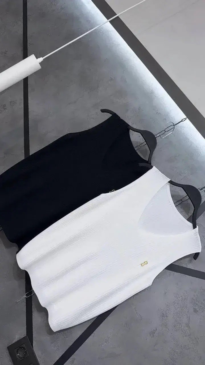 трикотажный жилет,вязаный жилет,жилет женский,женская майка,майка безрукавка