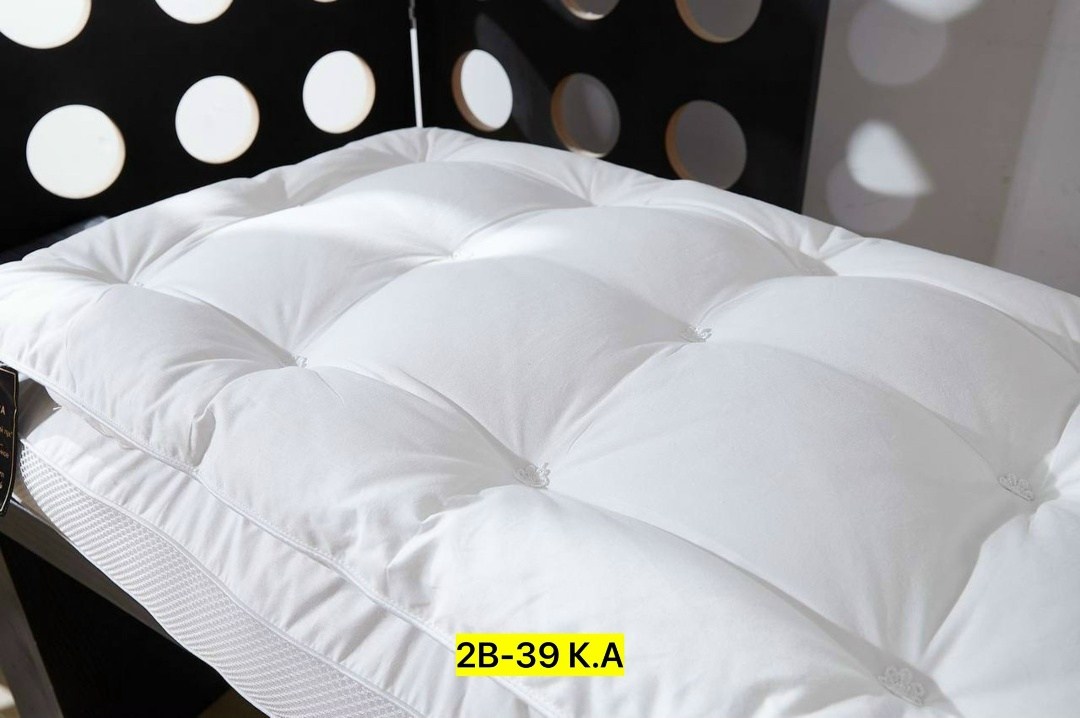 подушек,постельного белья,подушка и одеяло,подушка мягкая,одеяло шелковое