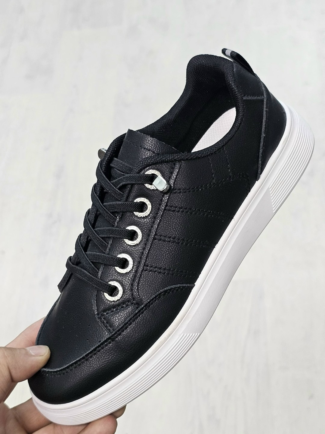 ,fz0384 женские кроссовки адидас белые,кроссовки женскиe,спортивная ,низкие кроссовки