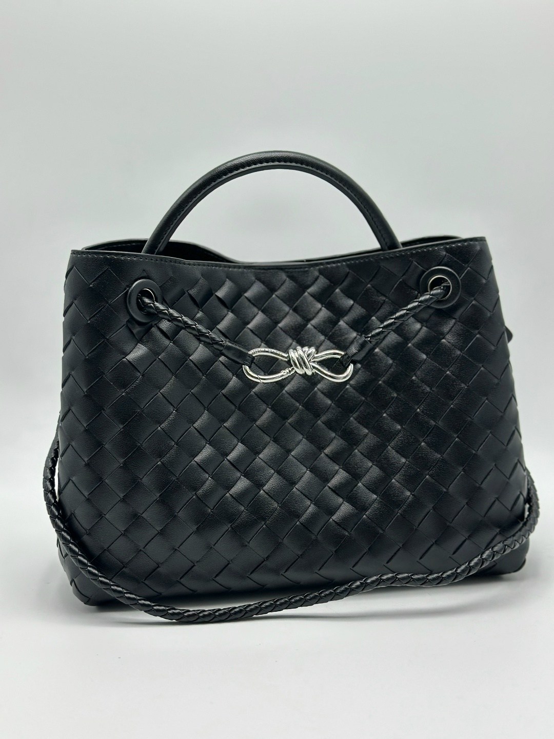 женская сумка bottega veneta,женская черная сумка bottega veneta,сумка bottega veneta,женская сумка,сумка боттега венета