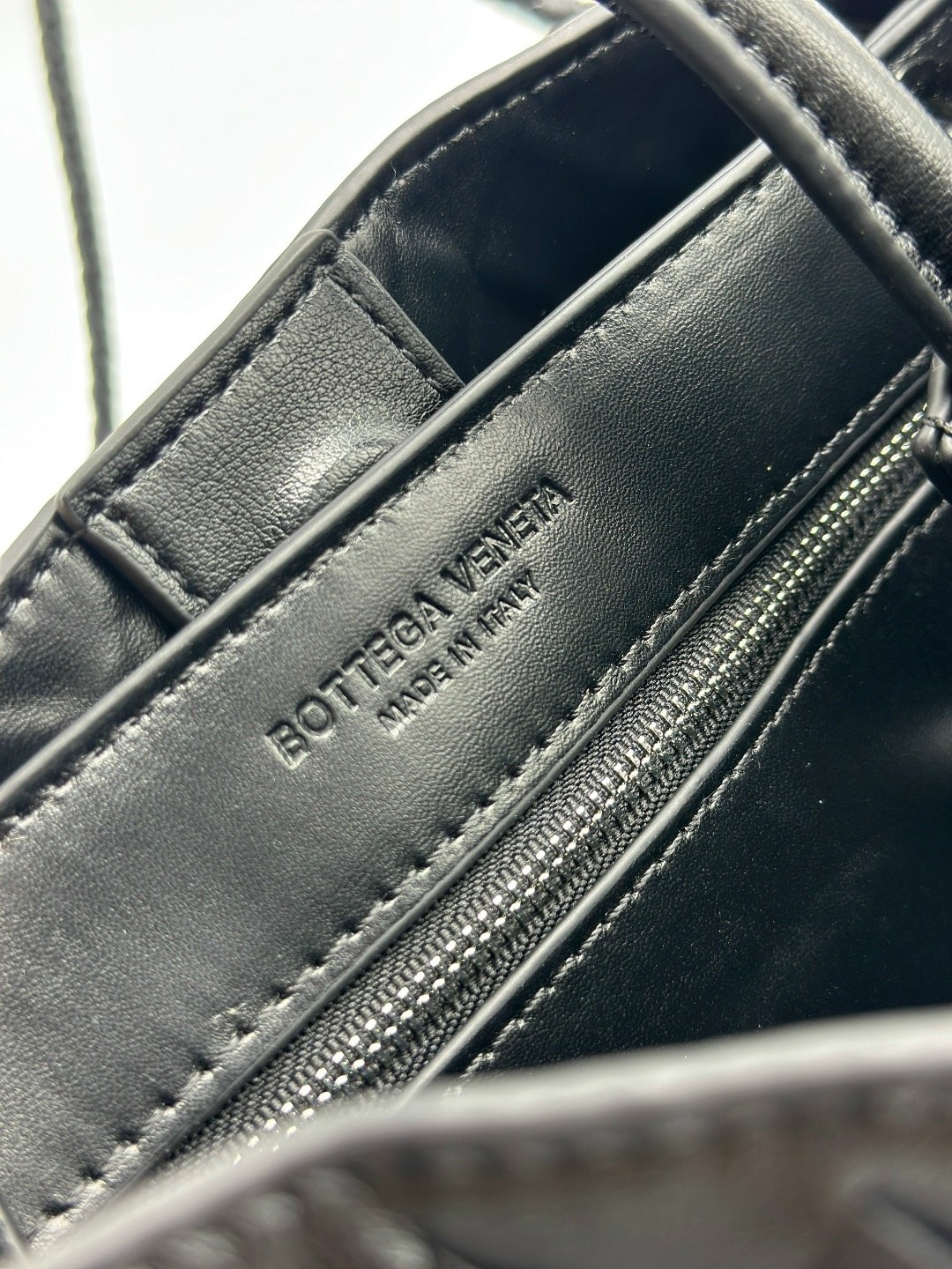 женская сумка bottega veneta,сумка bottega veneta,черная женская сумка bottega veneta,женская сумка,сумка боттега венета