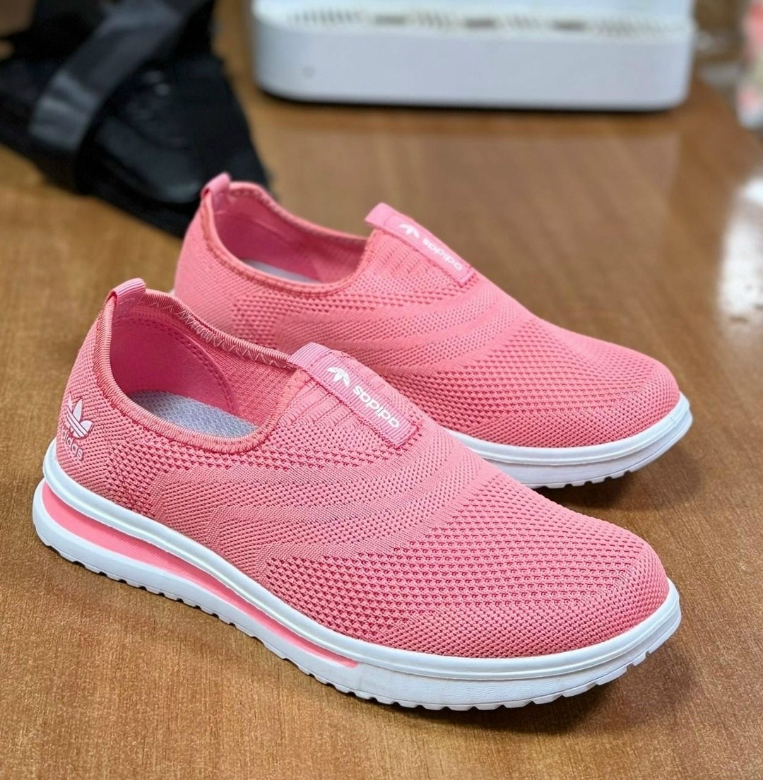 женские кроссовки,женские летние кроссовки,, с мягкой подошвой,легкие кроссовки женские без шнурков
