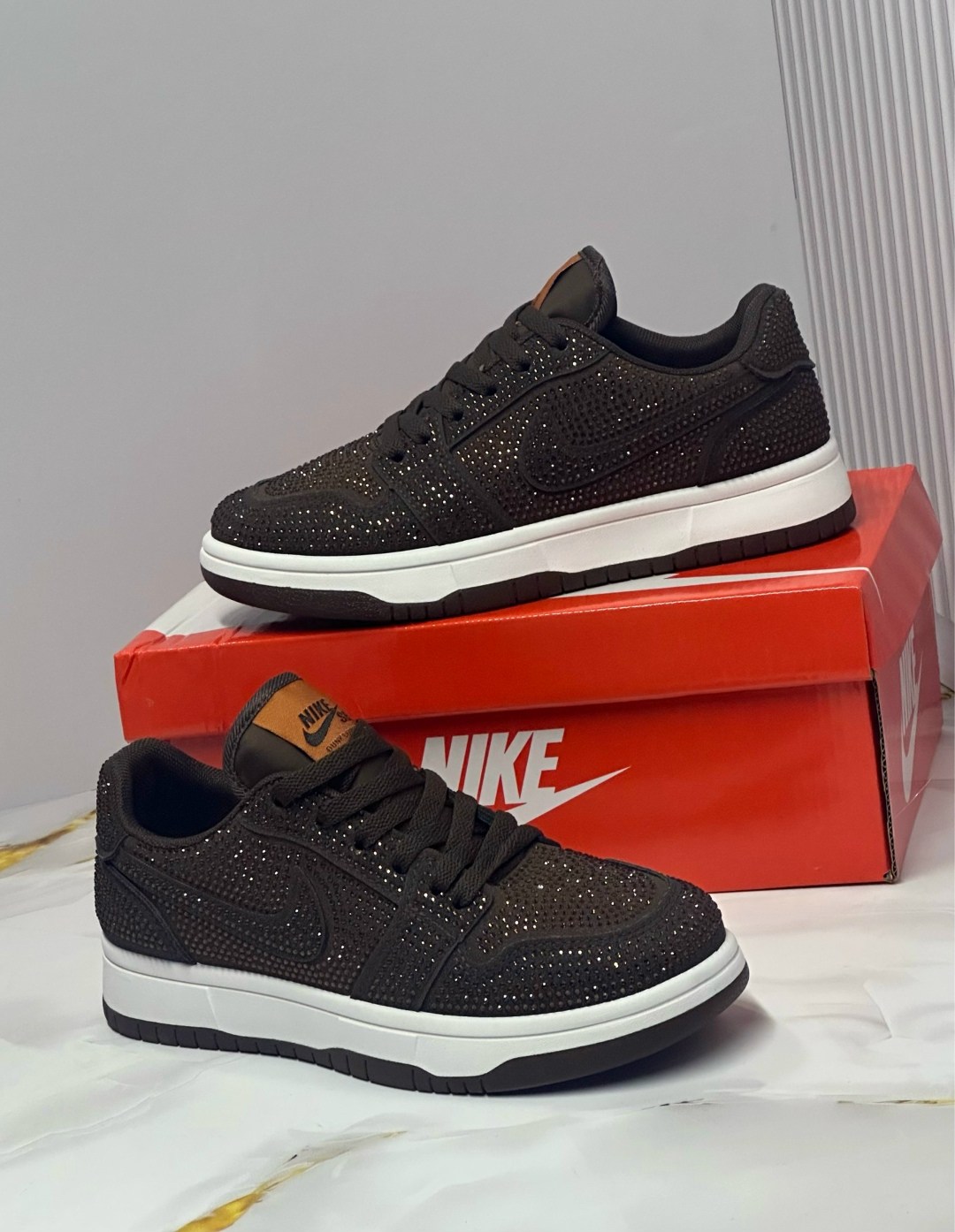 кроссовки,женские кроссовки,мужские кроссовки,кроссовки мужчины, женская