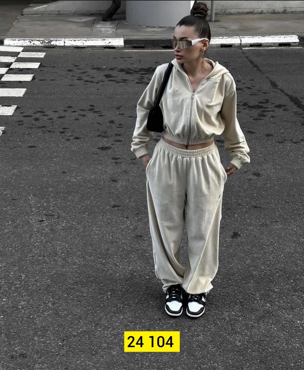 костюм спортивный,женская спортивная одежда,велюровый костюм,костюм спортивный велюровый