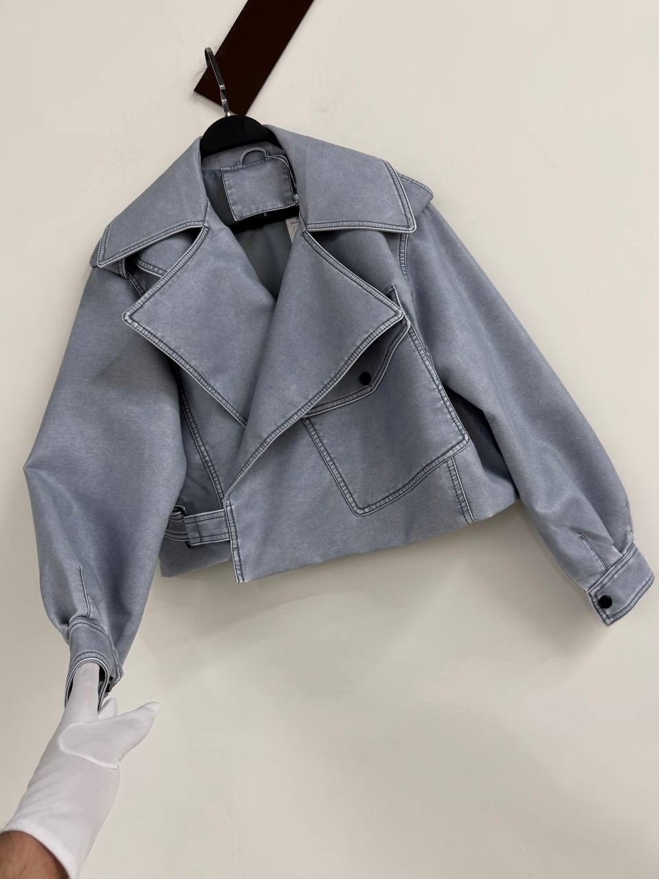 косуха винтажная куртка кожаная oversize серая monyken,косуха куртка укороченная кожаная базовая,кожаная куртка косуха,куртка косуха,женская кожаная куртка косуха