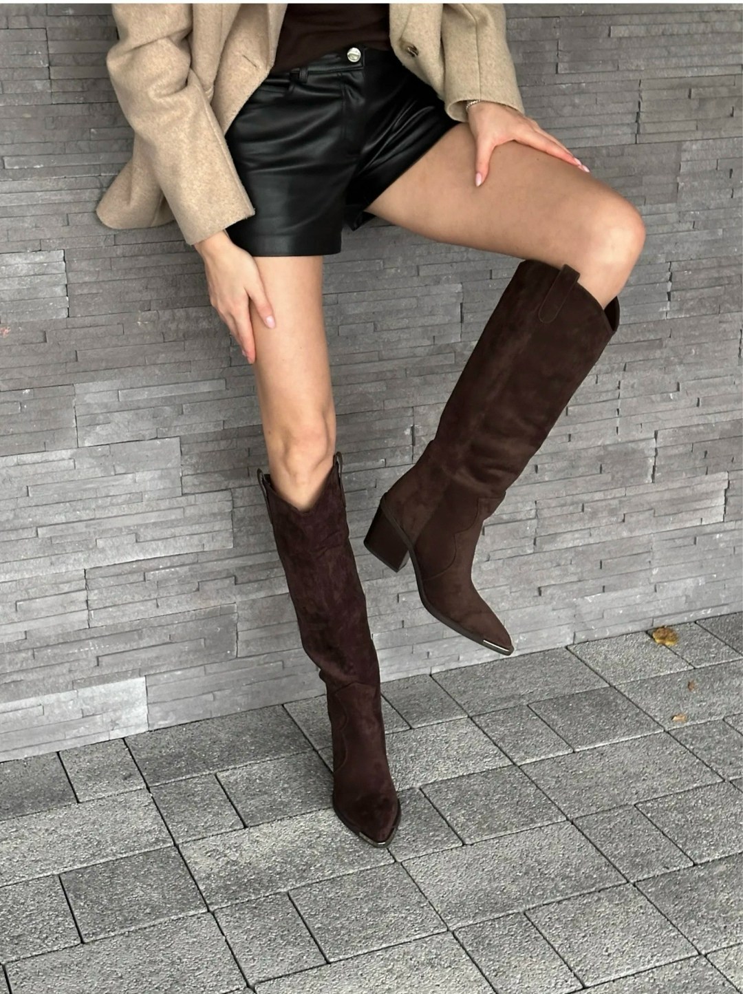 сапоги казаки высокие натуральная замша демисезонные,сапоги,сапоги казаки,замшевые натуральные сапоги казаки на каблуке демисезонные,замшевые сапоги denvee до колена isabel marant коричневый