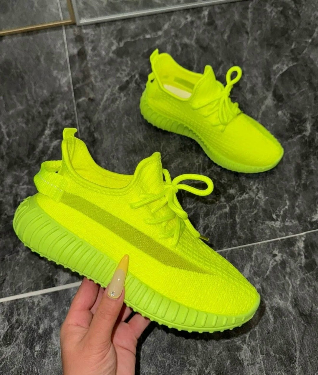 кроссовки,красные кроссовки,кроссовки женскиe,кроссовки женские красные,тканевые кроссовки женские