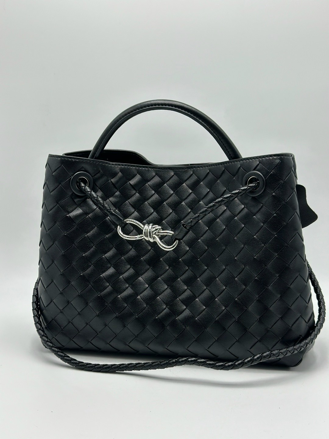 женская сумка bottega veneta,женская черная сумка bottega veneta,сумка bottega veneta,женская сумка,сумка боттега венета