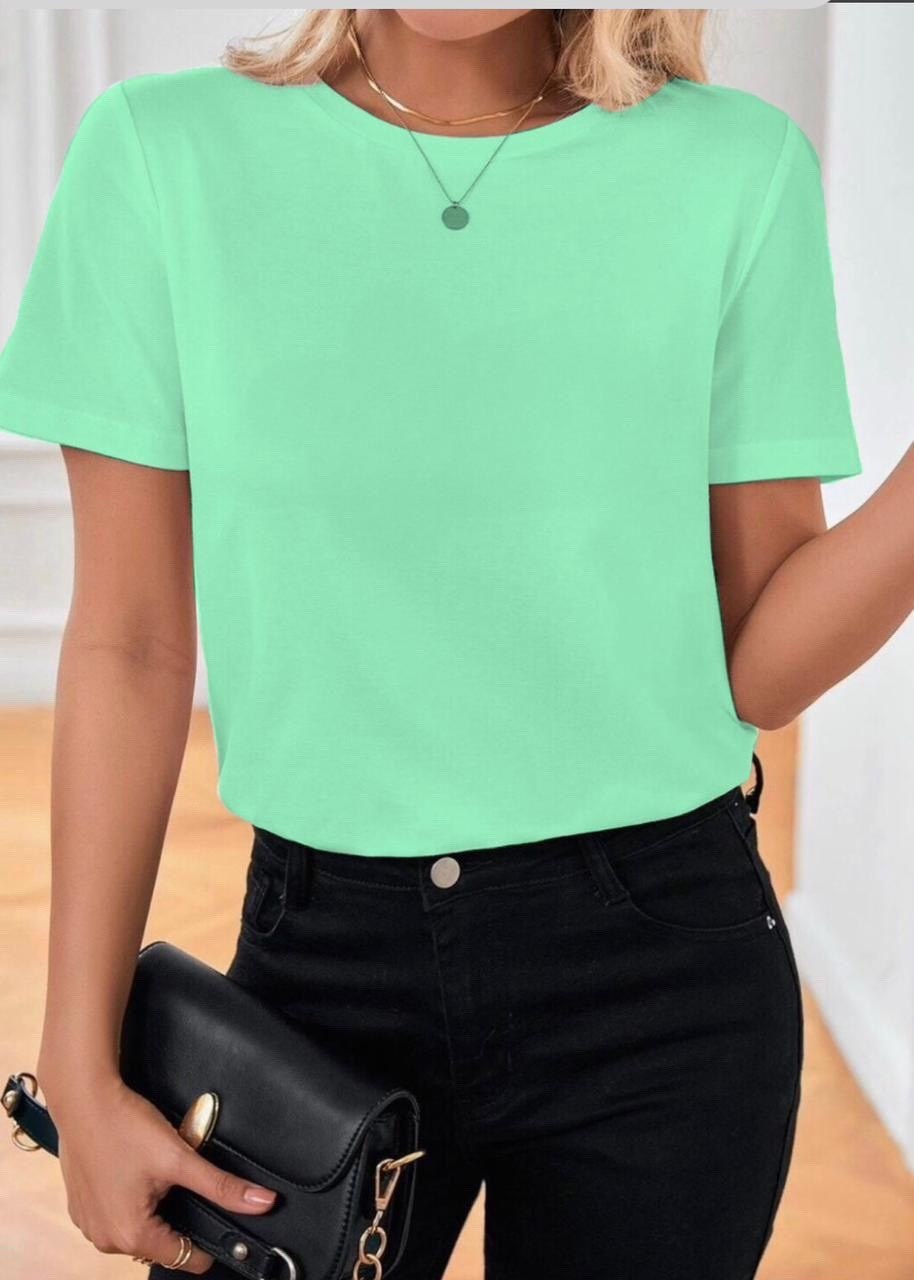 футболки женская,красная футболка женская,женская базовая однотонная футболка,футболка красная женская базовая,базовая женская футболка