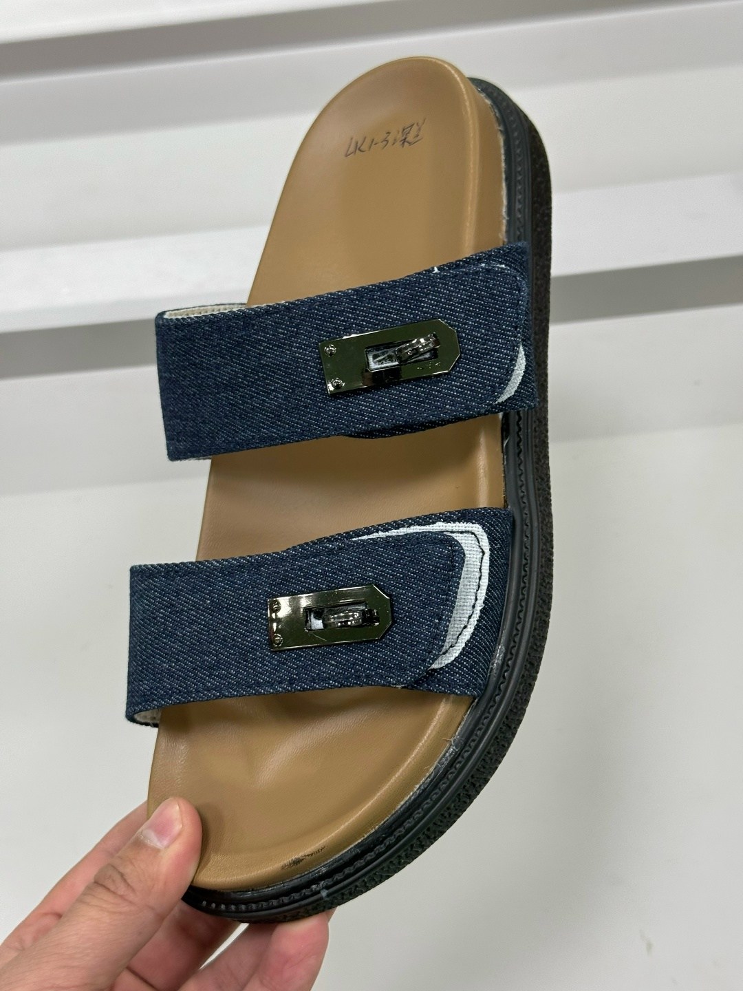 ,женские шлепанцы,сандалии с пряжкой,женские сандалии,женские шлепки