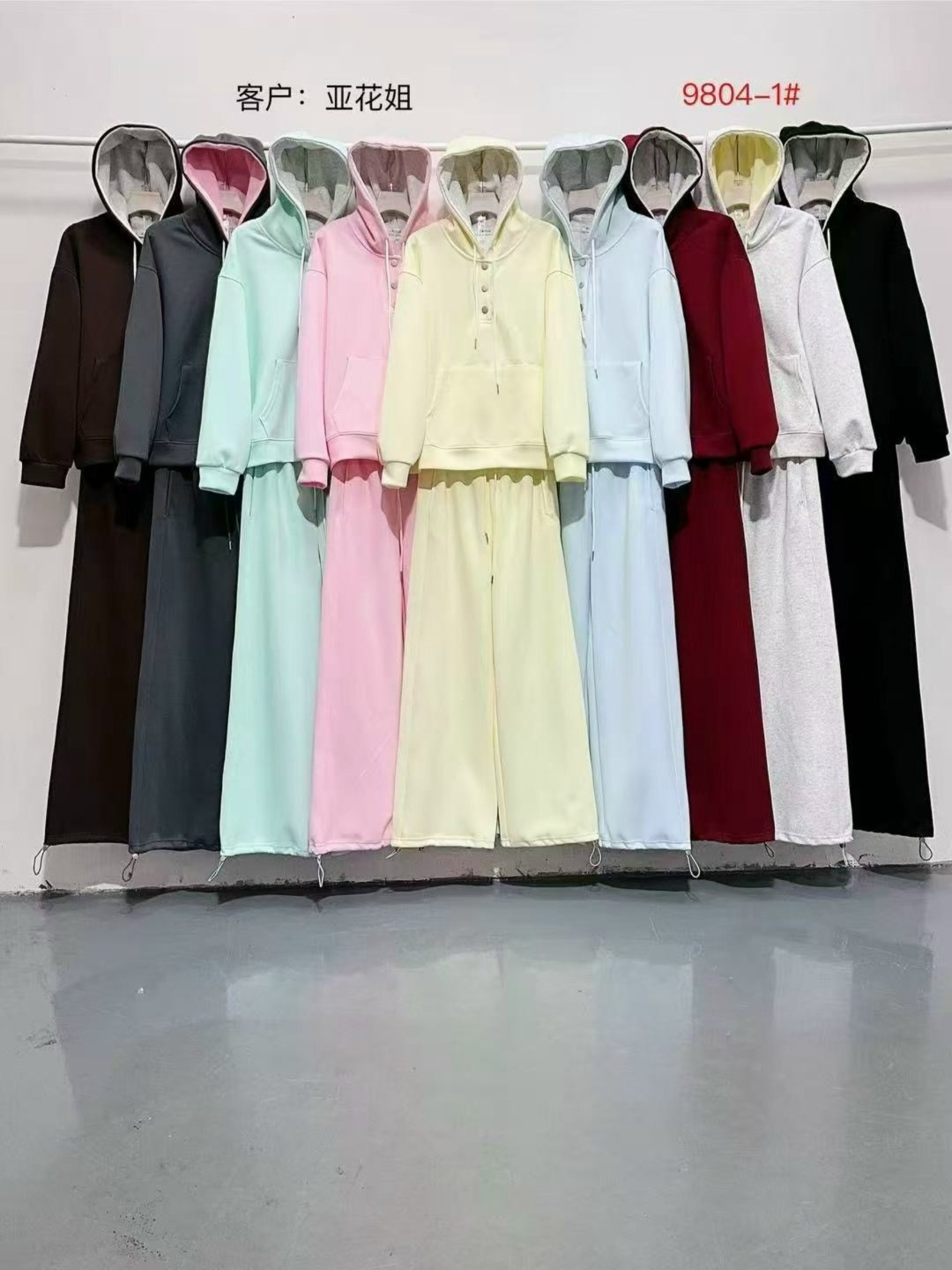 cпортивный костюм женский на флисе,спортивные женские костюмы,костюм женский на флисе,спортивные костюм,женские костюмы