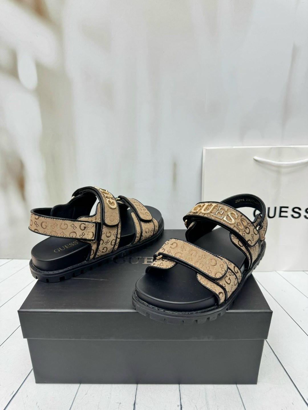 сандалии gucci,босоножки gucci,сандали гуччи женские,сандалии,сандали