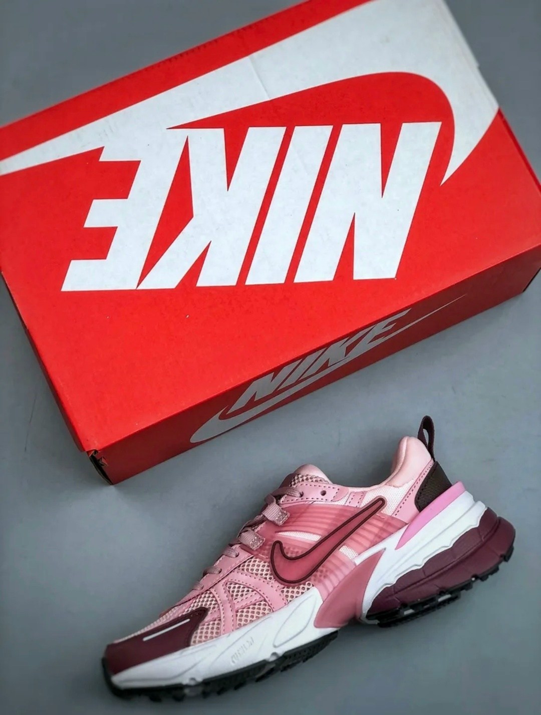 женские кроссовки nike,кроссовки nike,кроссовки,кроссовки женские,кроссовки nike v 2 k run