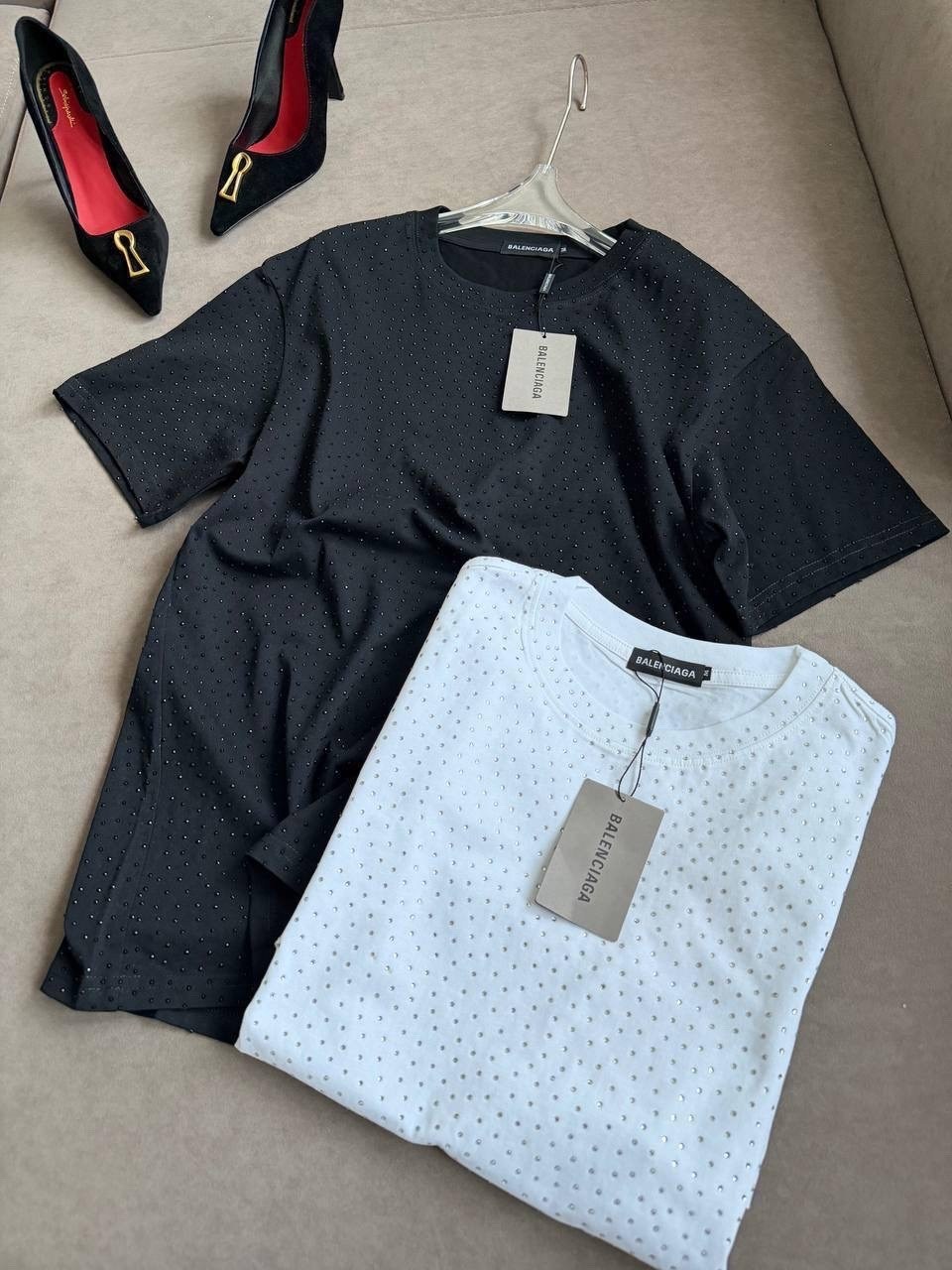 женская футболка,футболка со стразами,футболки для девочки,стильная футболка