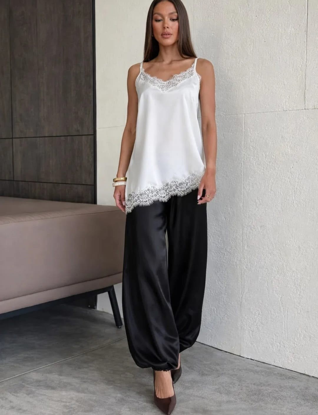 шелковый топ,шелковый топ с кружевом,топ с кружевом,майка с кружевами,шелковая майка