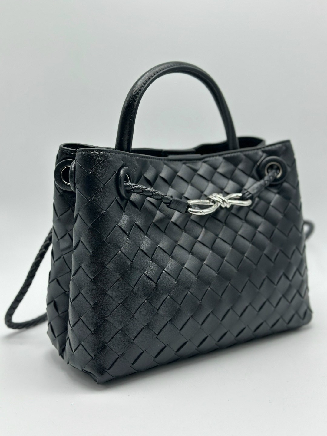 женская сумка bottega veneta,сумка bottega veneta,черная женская сумка bottega veneta,женская сумка,сумка боттега венета