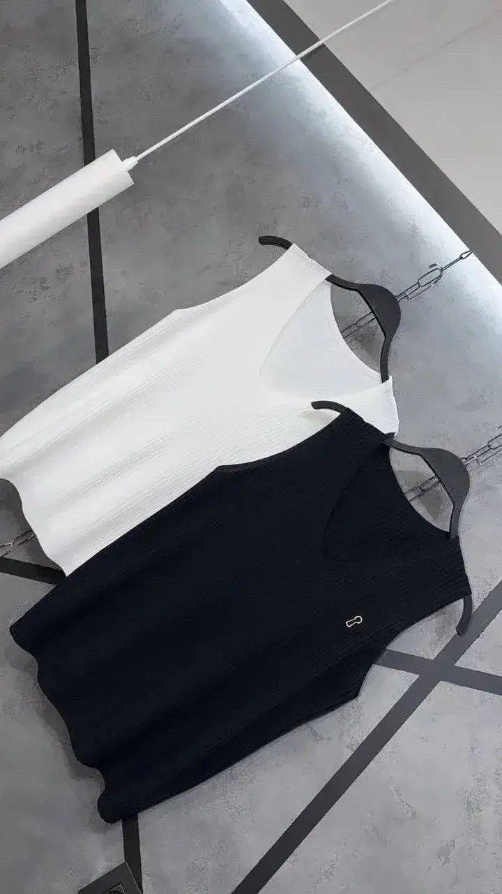 трикотажный жилет,вязаный жилет,жилет женский,женская майка,майка безрукавка