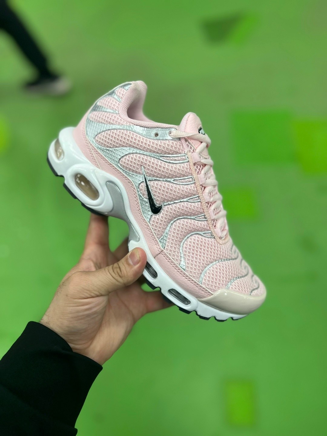 nike air max plus tn pink,женские кроссовки nike air max plus tn pink,кроссовки спортивные air max tn plus nike,кроссовки,кроссовки nike air max tn plus