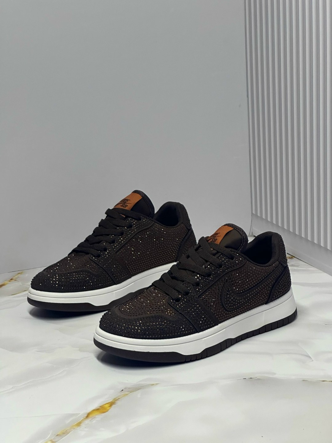 кроссовки,женские кроссовки,мужские кроссовки,кроссовки мужчины, женская