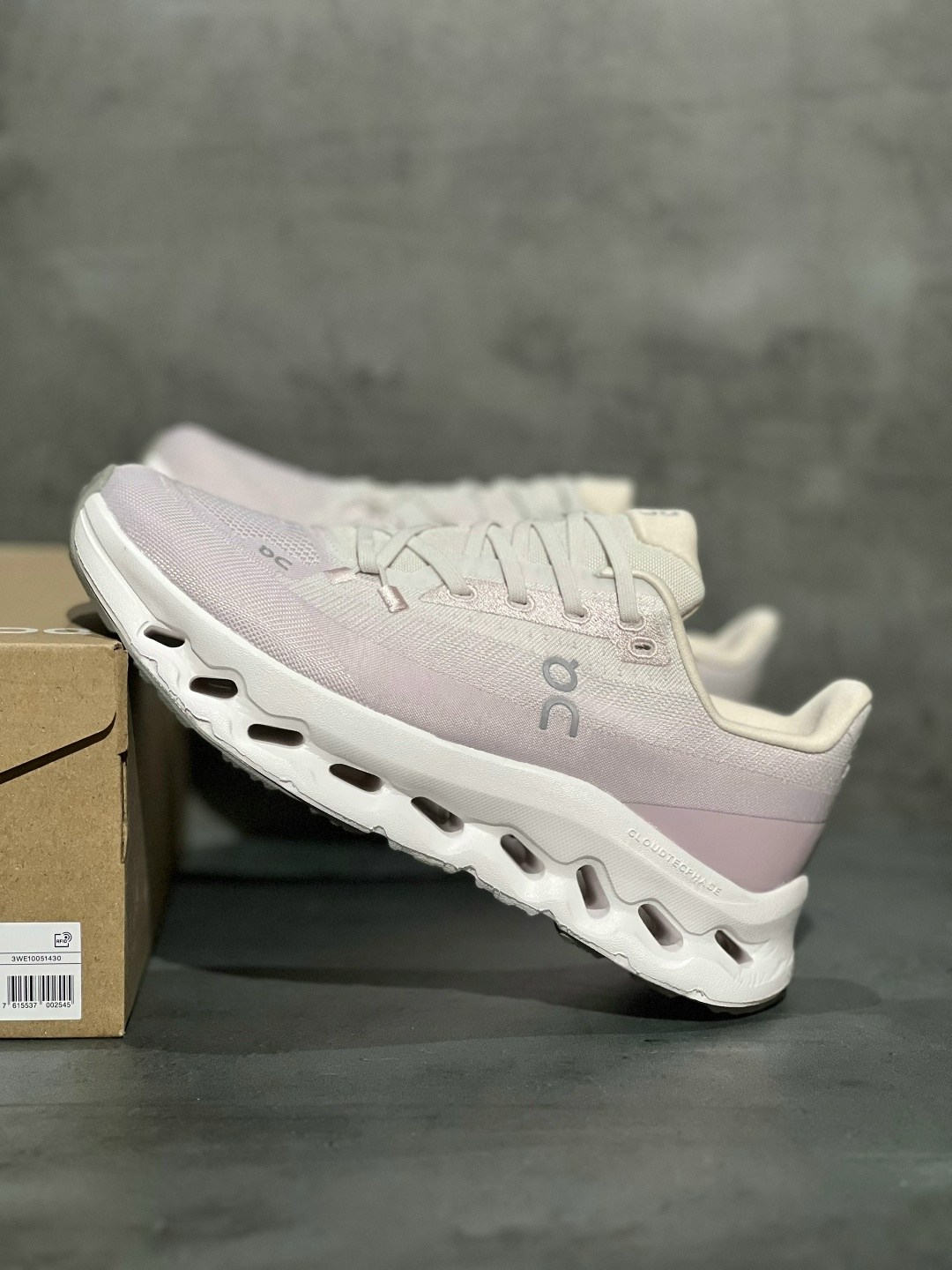 кроссовки,кроссовки cпортивные,дышащие кроссовки,спортивная ,кроссовки на массивной подошве