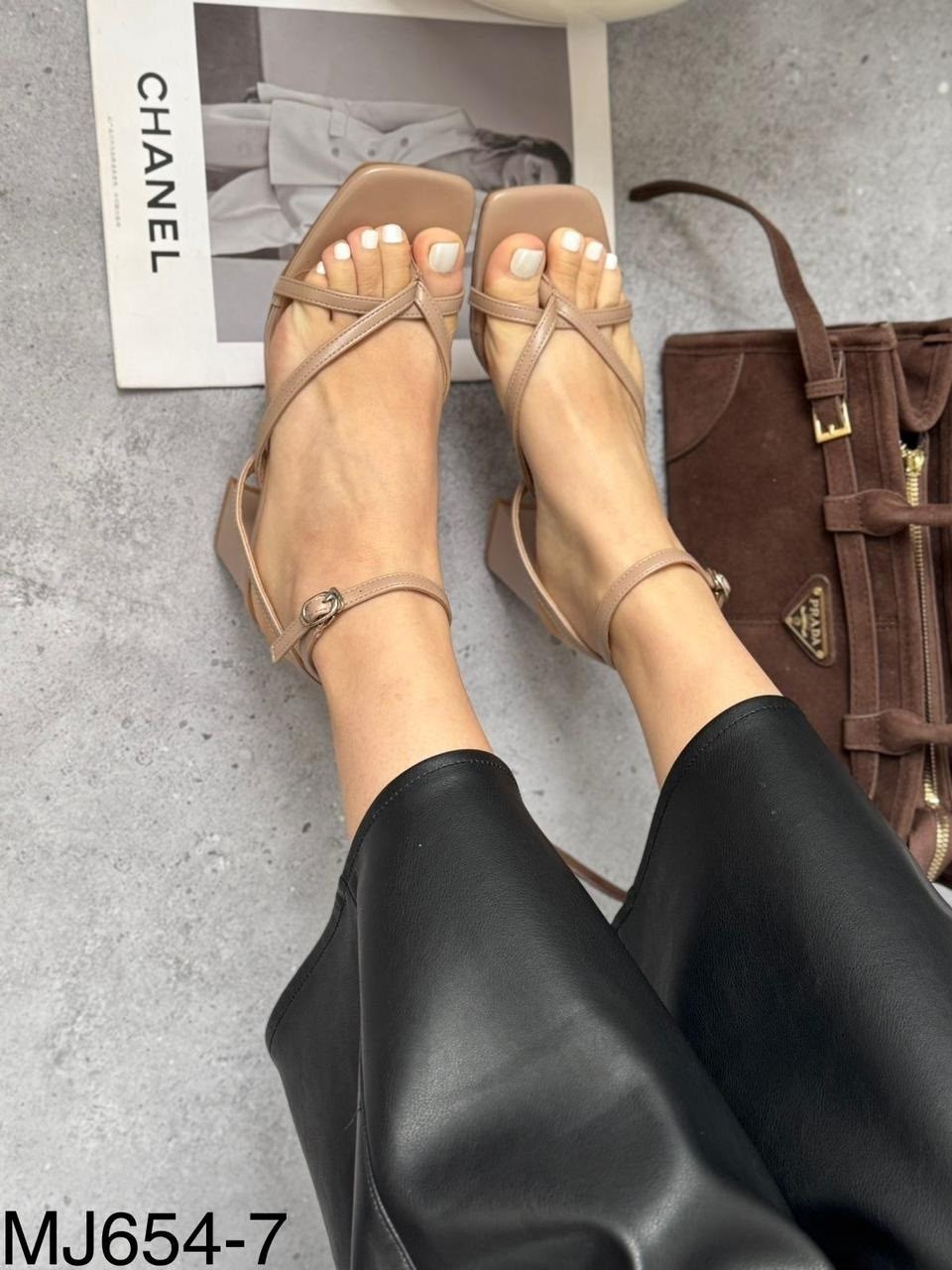 босоножки на каблуках,женские босоножки,стильные босоножки,кремовые босоножки,босоножки