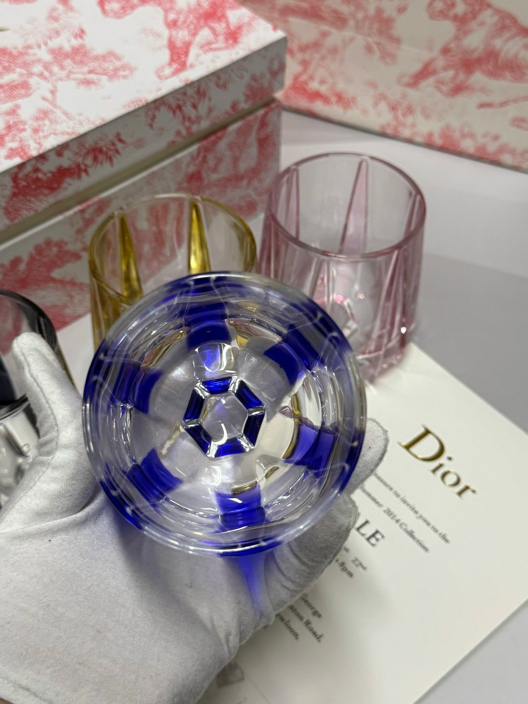 dior набор,подарочный набор dior,подарочный набор диор,подарочные наборы духов,подарочный парфюмерные наборы