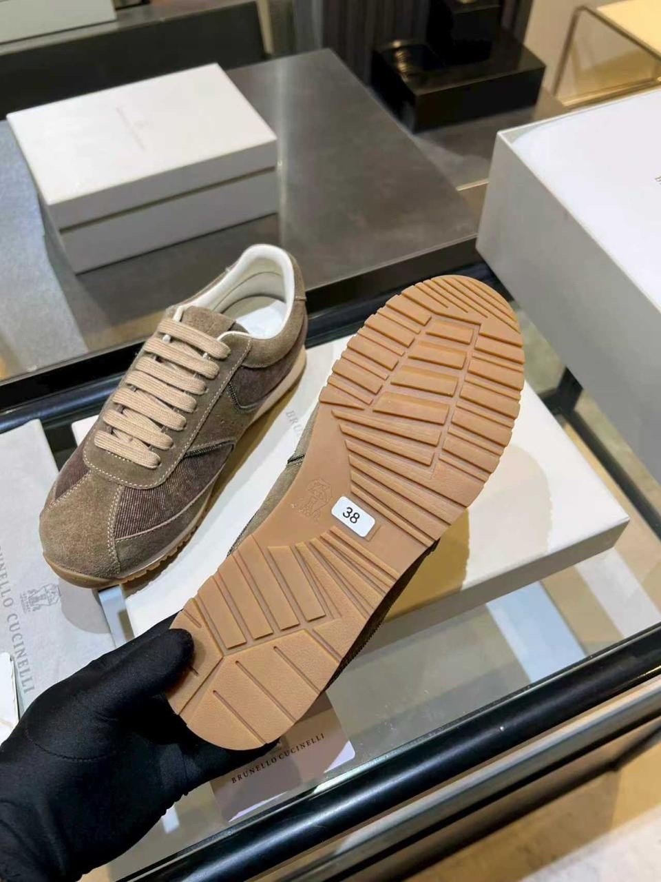 tan oversized turtleneck sweater,модные образы,мода стиль,одежда кэжуал,повседневный стиль