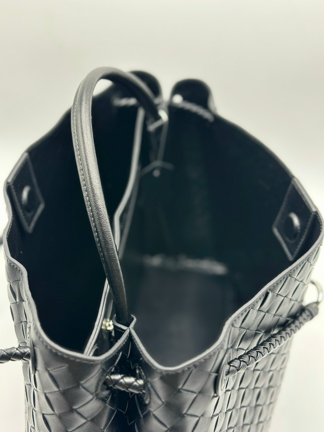 сумка женская bottega veneta,сумка боттега венета тоут,сумка боттега венета,bottega veneta сумка,женская черная сумка bottega veneta